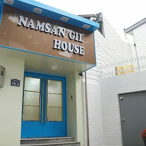 Konukevi Namsan Gil House, Seul