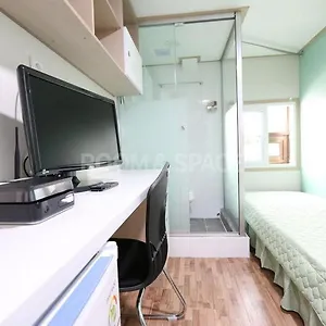 Konukevi Soul Residence, Seul